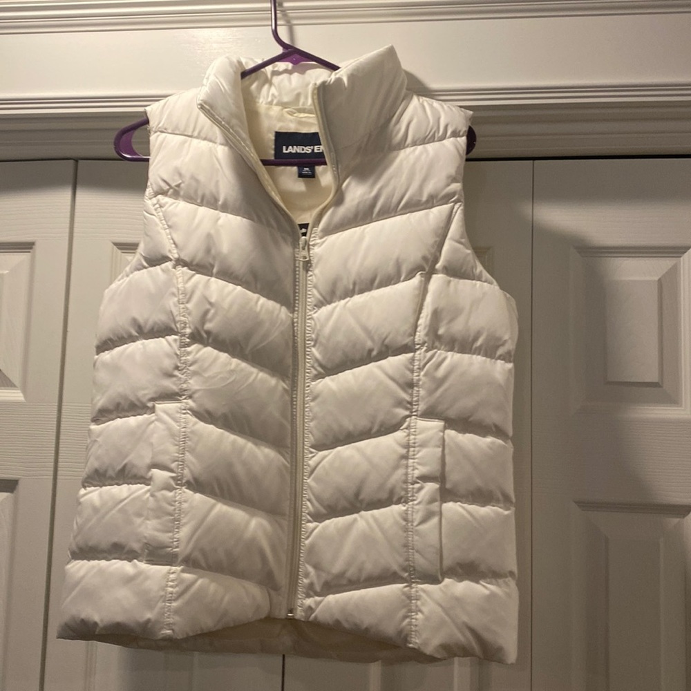 NWT womens Lands End puffer vest size M